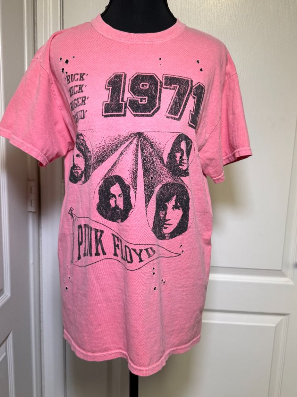 Goodie Two Sleeves Pink Pink Floyd 1971 Distressed Graphic Tee S/M